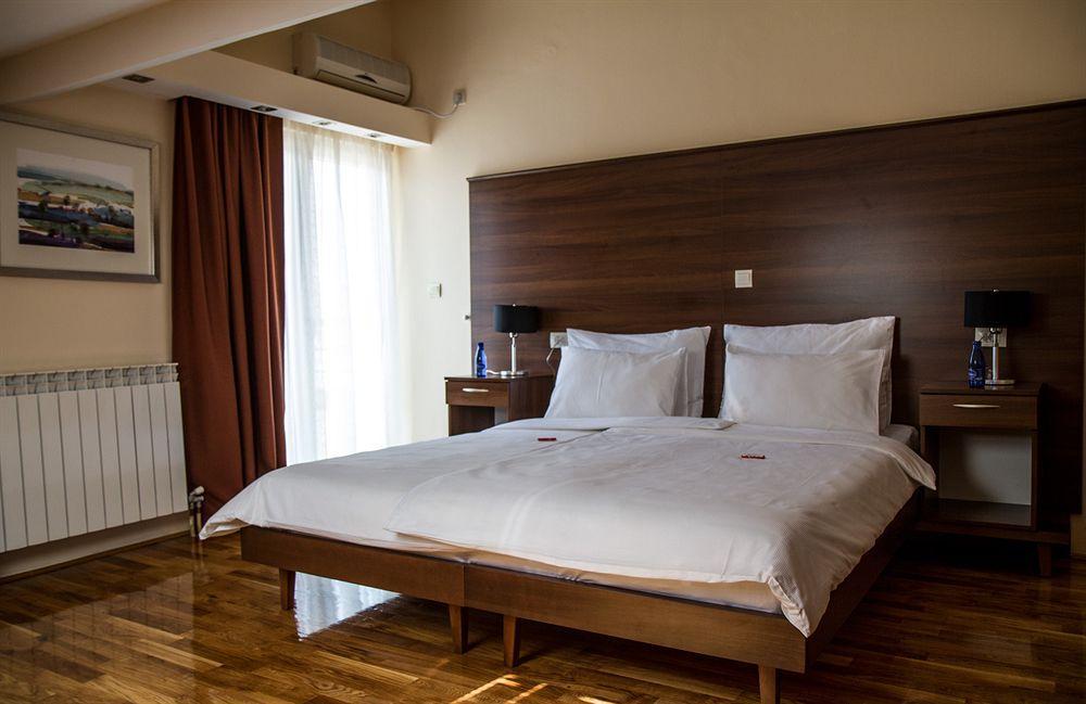 Hotel M Podgorica Exteriér fotografie